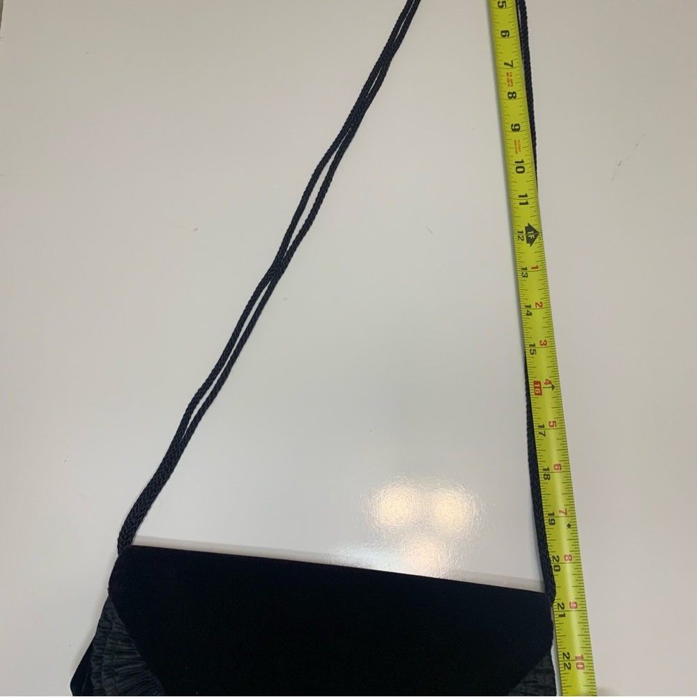 Andre Cellini Vintage Velvet Crossbody Clutch - Picture 11 of 15